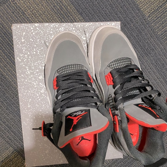 Jordan 4 infrared size 11 used